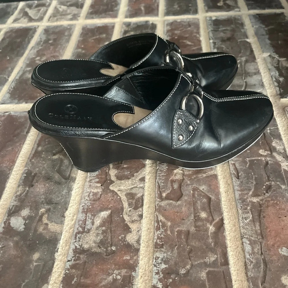 Women's Cole Haan Black Leather Slip On Clogs Mules Shoes D17476 size 8.5AA - Picture 8 of 8